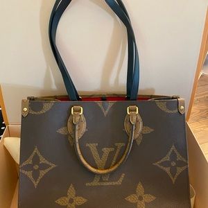 Louis Vuitton Tote Bag On The Go MM Tote